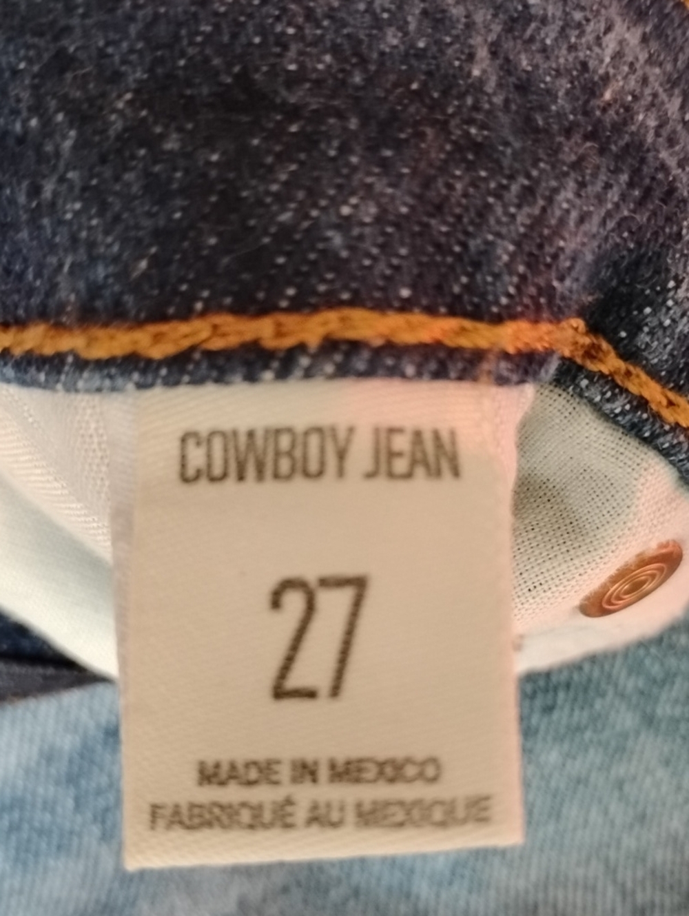 BDG Women's "Cowboy Jeans" (27) - Picture 13 of 14